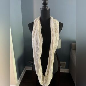 White and silver knit scarf